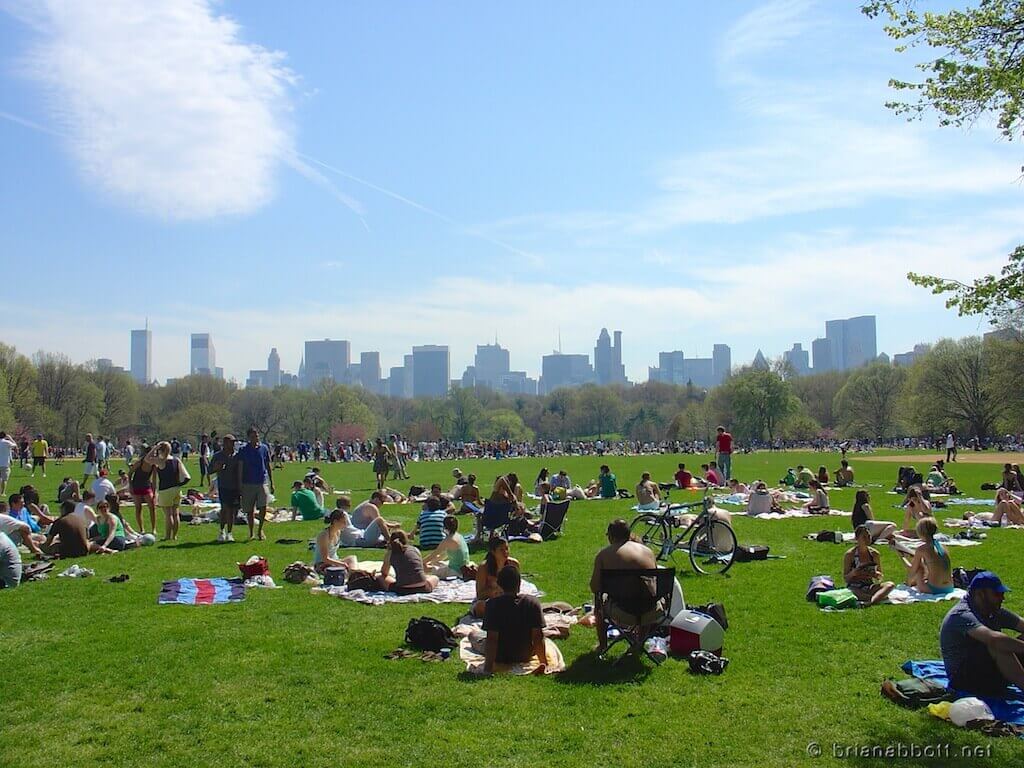 The Central Park Sheep Meadow: A Perfect Place to Picnic | Rent a Bike ...